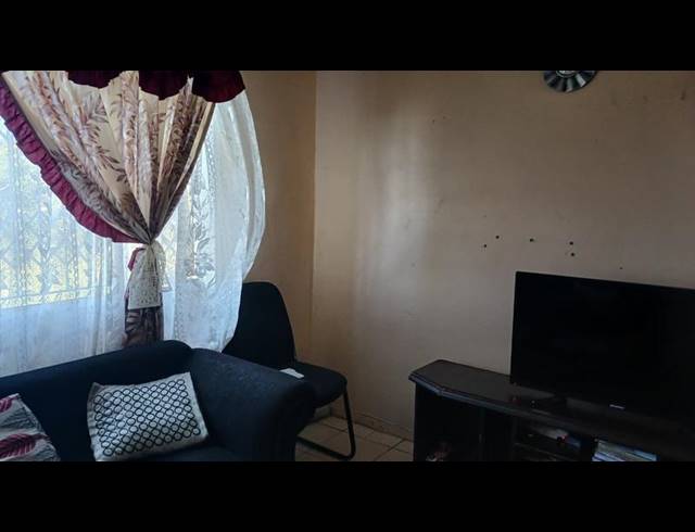 3 BEDROOM COMPLEX FOR SALE IN HILLARY